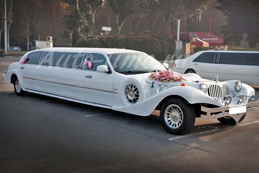 Прокат лимузина Excalibur Phantom цена на свадьбу