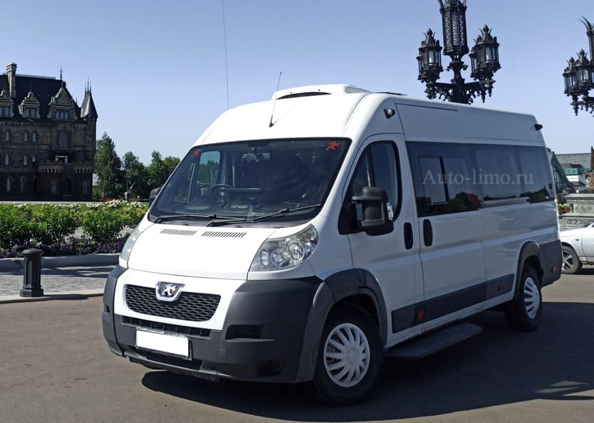Заказать Пежо Боксер на 16 - 18 мест с водителем в Москве